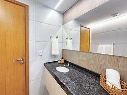 Makia Beach Experience