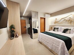 Makia Beach Experience