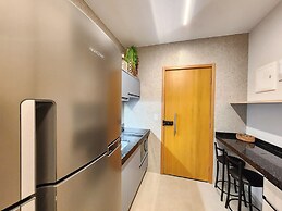 Makia Beach Experience