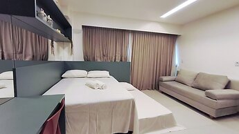 Makia Beach Experience