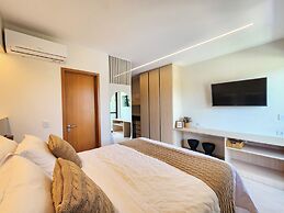 Makia Beach Experience