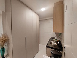 Makia Beach Experience