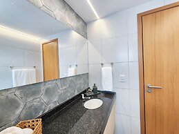 Makia Beach Experience