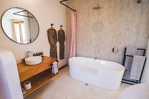 Kula Maya Boutique Hotel & Spa