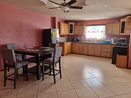 Diamond Cut Villa & Suites