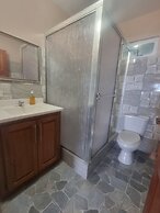 Diamond Cut Villa & Suites