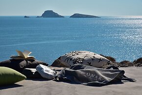 Onar Suites & Villas