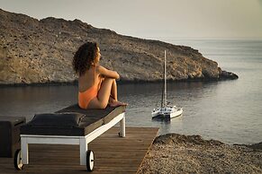 Onar Suites & Villas