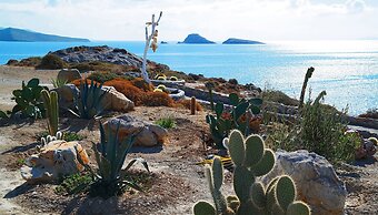 Onar Suites & Villas