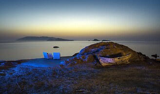 Onar Suites & Villas