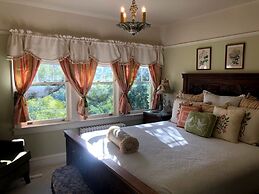 The Inn on Knowles Hill