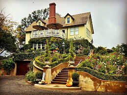 The Inn on Knowles Hill