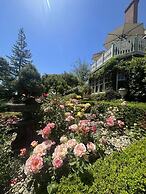 The Inn on Knowles Hill