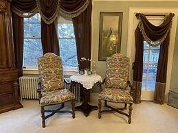 The Inn on Knowles Hill