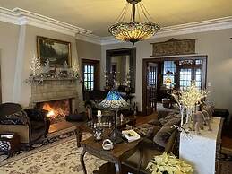 The Inn on Knowles Hill