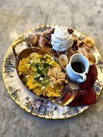 The Inn on Knowles Hill