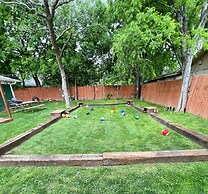 Austin Uncommon Room Rentals