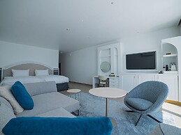 SANTORINI HOTEL&VILLAS MIYAKOJIMA