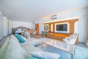 SANTORINI HOTEL&VILLAS MIYAKOJIMA