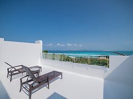 SANTORINI HOTEL&VILLAS MIYAKOJIMA