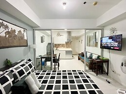 Stay At Azure urban beach residents