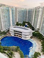 Stay At Azure urban beach residents