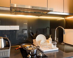 Scarletz Suites by Travelet Experience