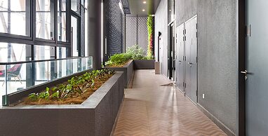 Scarletz Suites by Travelet Experience