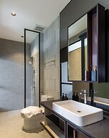 Scarletz Suites by Travelet Experience