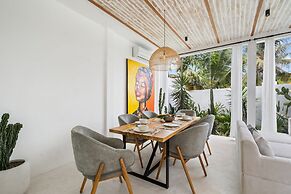 Alicante Villa by Betterplace