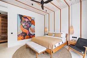 Alicante Villa by Betterplace