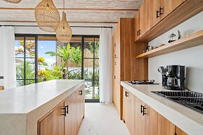 Alicante Villa by Betterplace