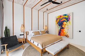 Alicante Villa by Betterplace