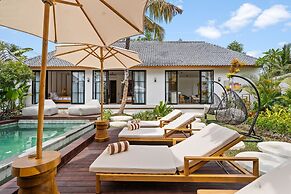 Alicante Villa by Betterplace