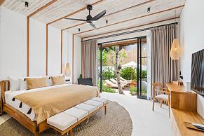 Alicante Villa by Betterplace