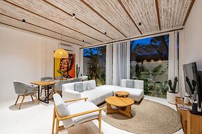 Alicante Villa by Betterplace