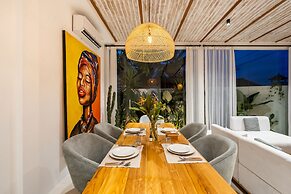 Alicante Villa by Betterplace