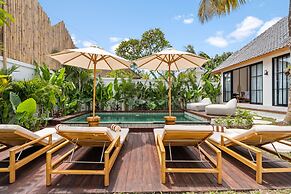 Alicante Villa by Betterplace