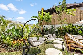 Alicante Villa by Betterplace