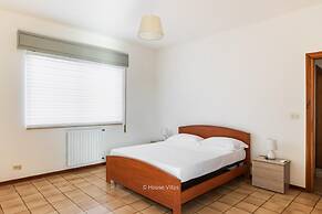 Iris Apartment in Noto