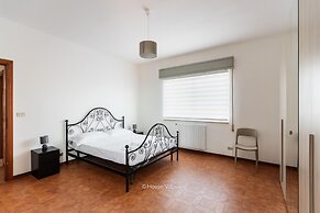 Peony Apartment in Noto