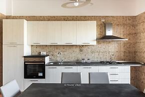 Peony Apartment in Noto