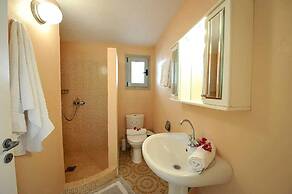 Eleni Cottage in Paxi