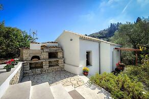 Aimilia Cottage in Longos