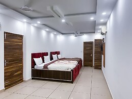 Roomshala 149 Hotel Bay Leaf Resort