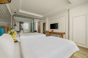 Brilliant Majestic Hotel