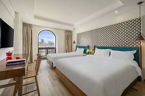 Brilliant Majestic Hotel