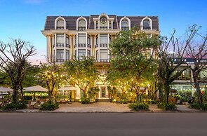 Brilliant Majestic Hotel