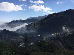 Scenic Views Farmstay & Hostel
