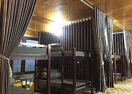 Scenic Views Farmstay & Hostel